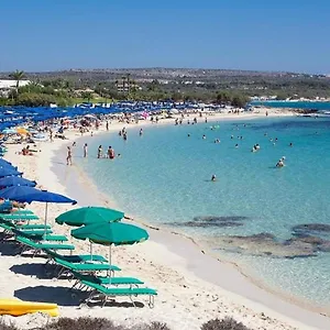 villa-carmel.hotelsatayianapa.com/